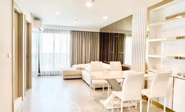 For rent 2 bedrooms condo in Chatuchak, Bangkok