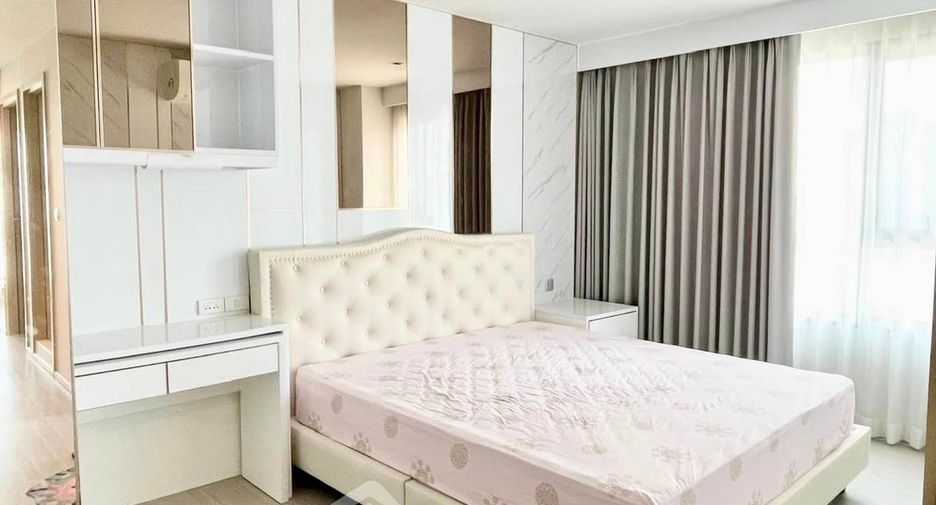 For rent 2 bedrooms condo in Chatuchak, Bangkok