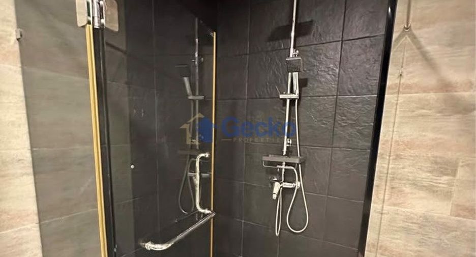 À vendre 2 chambres condo à Jomtien, Pattaya