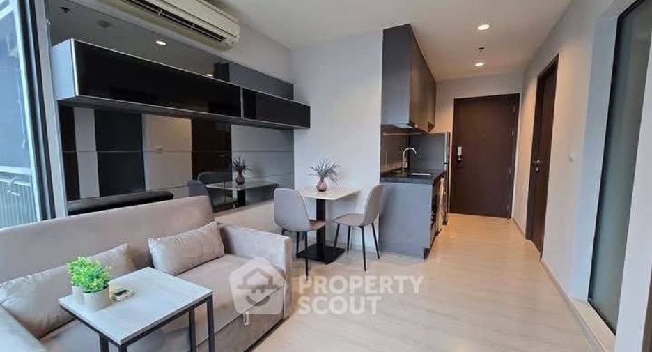 Condo en alquiler de 2 habitaciones en Huai Khwang, Bangkok