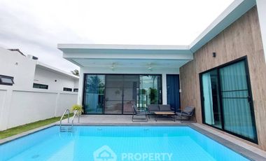 Villa en alquiler de 3 habitaciones en Bang Lamung, Chonburi