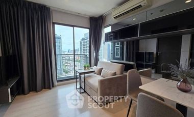 Condo en alquiler de 2 habitaciones en Huai Khwang, Bangkok