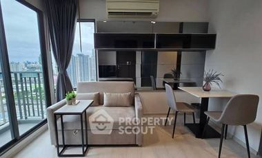 Condo en alquiler de 2 habitaciones en Huai Khwang, Bangkok