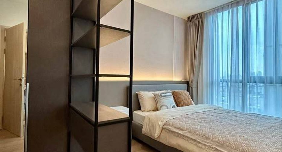 For rent 2 bedrooms condo in Huai Khwang, Bangkok