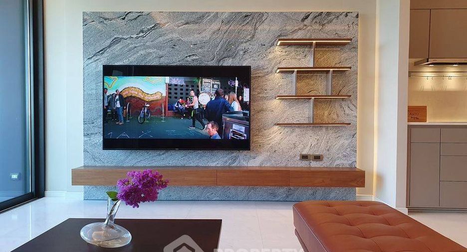 For rent 1 bed condo in Pathum Wan, Bangkok