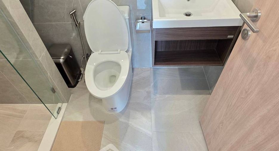 Condo en alquiler de 1 habitaciones en Huai Khwang, Bangkok