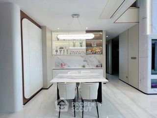 Condo en alquiler de 4 habitaciones en Sathon, Bangkok