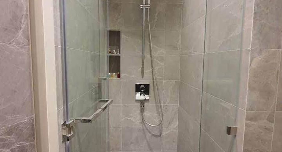 For rent 1 bed condo in Pathum Wan, Bangkok