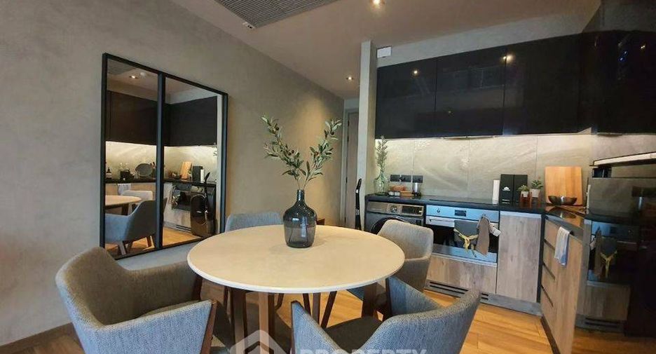 For rent 2 bedrooms condo in Watthana, Bangkok