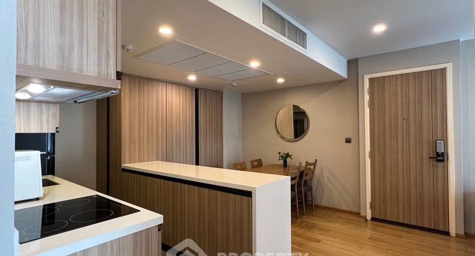For rent 2 bedrooms condo in Pathum Wan, Bangkok
