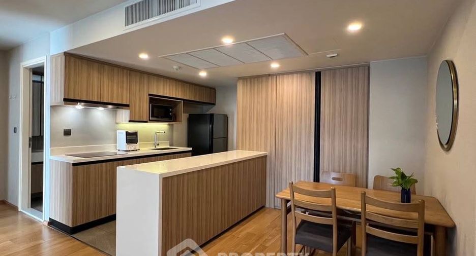 For rent 2 bedrooms condo in Pathum Wan, Bangkok