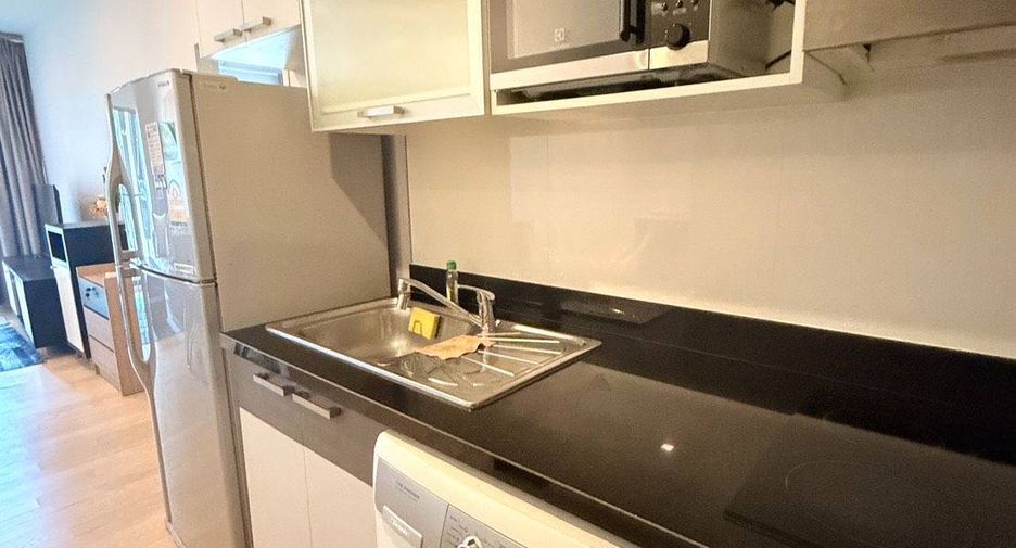 For rent 1 bed condo in Khlong Toei, Bangkok
