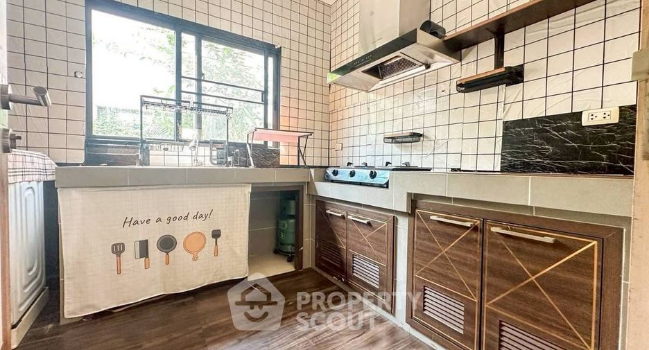 出租 3 卧室 公寓 在 Sai Mai, 曼谷