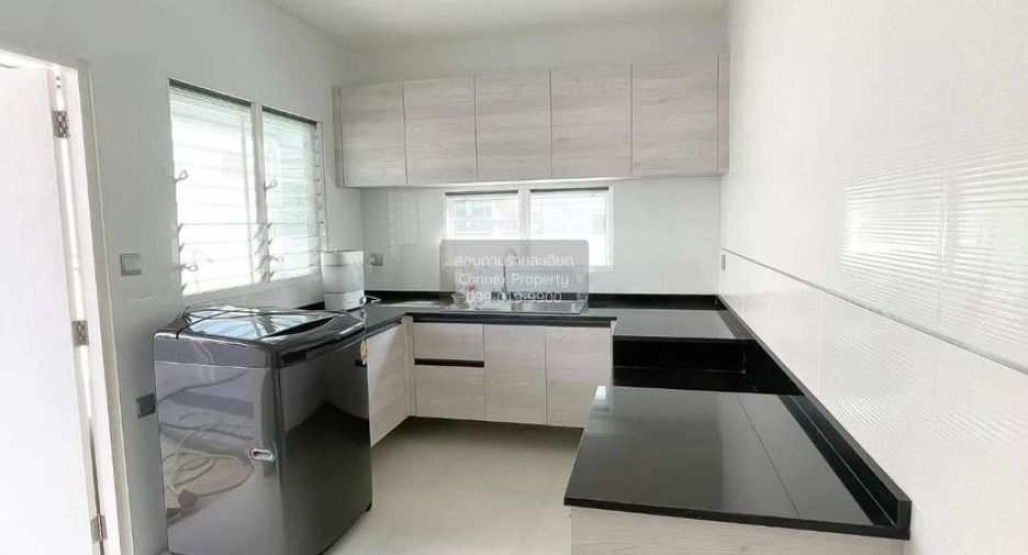 Haus zum Kauf mit 5 Zimmer in Nong Khaem, Bangkok