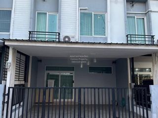 For sale 3 bedrooms townhouse in Sai Mai, Bangkok