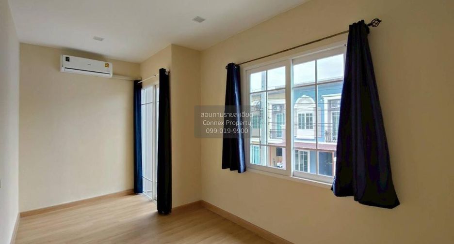 For sale 4 bedrooms townhouse in Bang Phli, Samut Prakan
