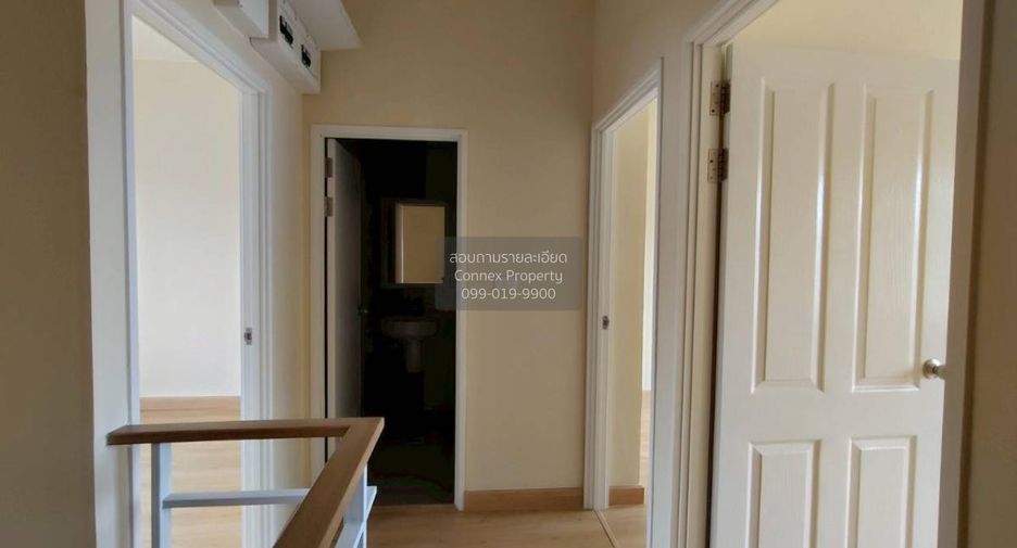 For sale 4 bedrooms townhouse in Bang Phli, Samut Prakan
