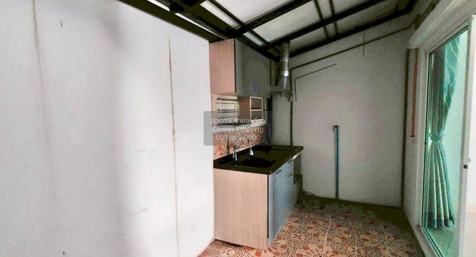For sale 3 bedrooms townhouse in Bang Phli, Samut Prakan