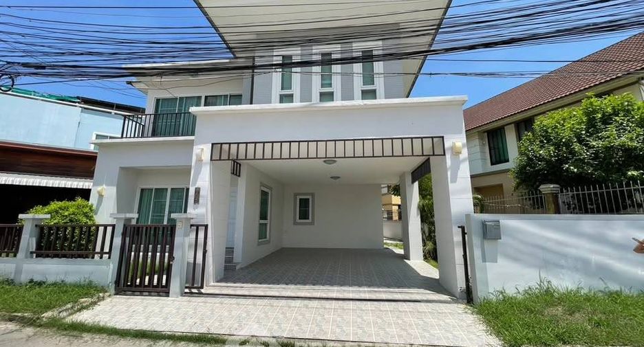 Casa en venta de 3 habitaciones en Si Racha, Chonburi