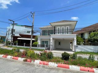 Casa en venta de 3 habitaciones en Si Racha, Chonburi
