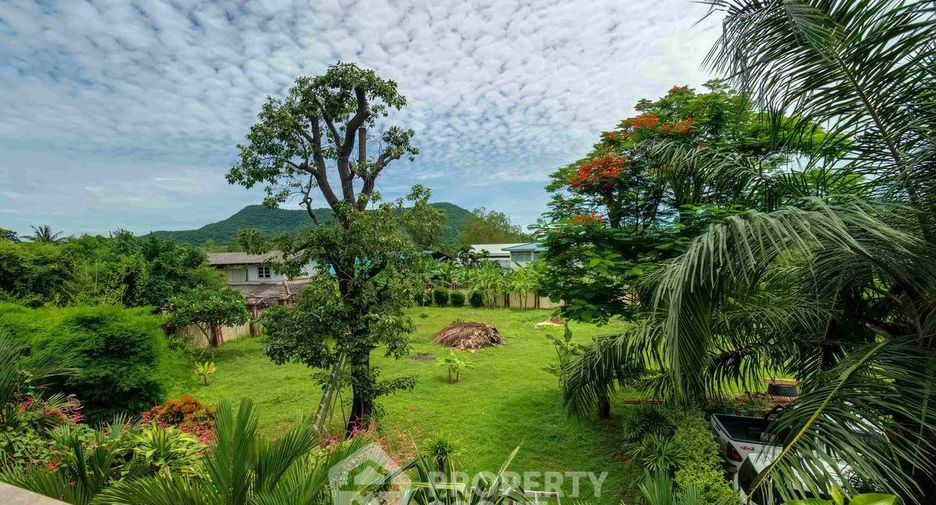 For sale 10 ベッドルーム villa in Bang Saray, Pattaya