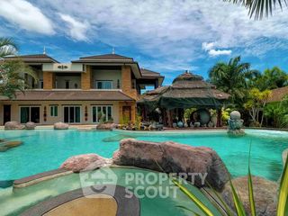 For sale 10 ベッドルーム villa in Bang Saray, Pattaya