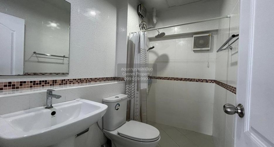 À louer 2 chambres condo à Watthana, Bangkok