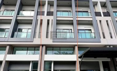 For rent 2 bedrooms retail Space in Nong Khaem, Bangkok