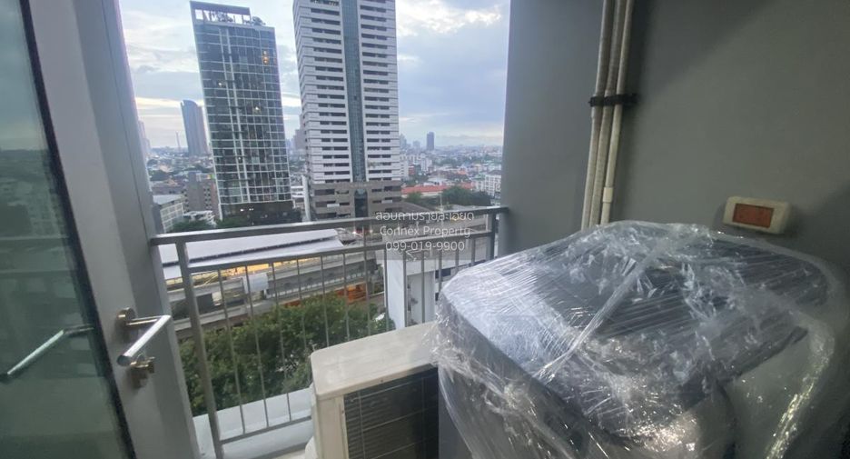Condo en alquiler de 1 habitaciones en Khlong San, Bangkok