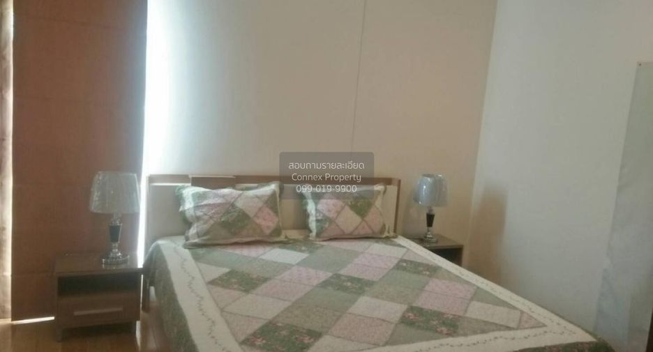 For rent 2 bedrooms condo in Khlong San, Bangkok