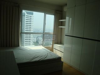For rent 1 bed condo in Khlong San, Bangkok