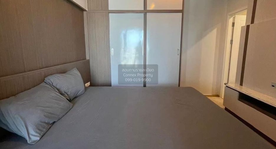 For rent 2 bedrooms condo in Khlong San, Bangkok