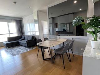 For rent 2 bedrooms condo in Khlong San, Bangkok