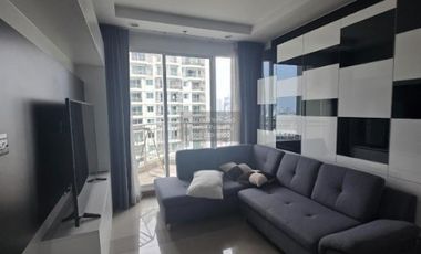 For rent 2 bedrooms condo in Huai Khwang, Bangkok