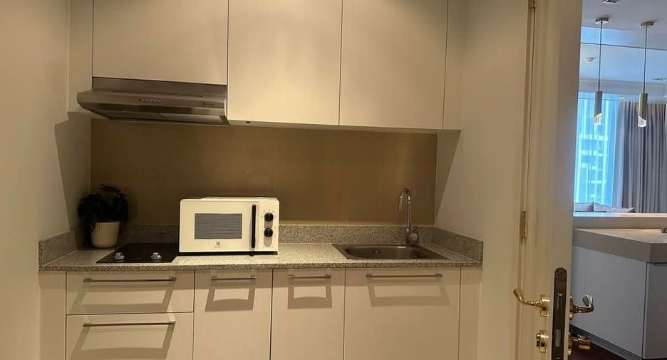 Wohnung zur Miete mit 2 Zimmer in Khlong Toei, Bangkok