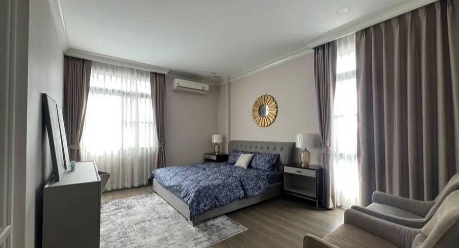 Haus zum Kauf mit 5 Zimmer in Saphan Sung, Bangkok