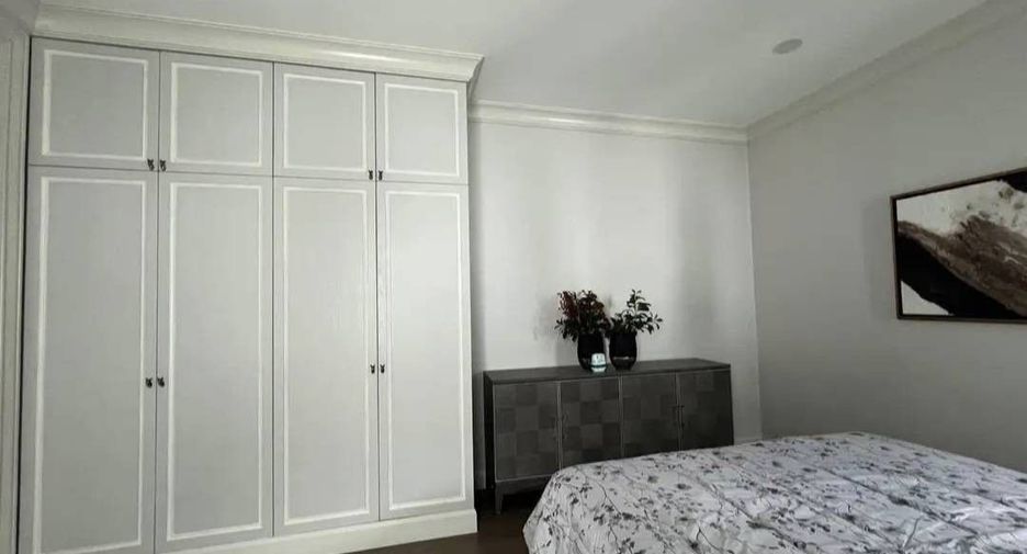 Haus zum Kauf mit 5 Zimmer in Saphan Sung, Bangkok
