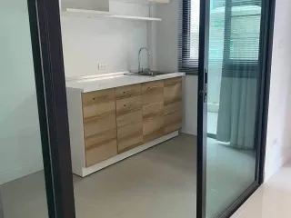 For rent 4 bedrooms townhouse in Mueang Chiang Mai, Chiang Mai
