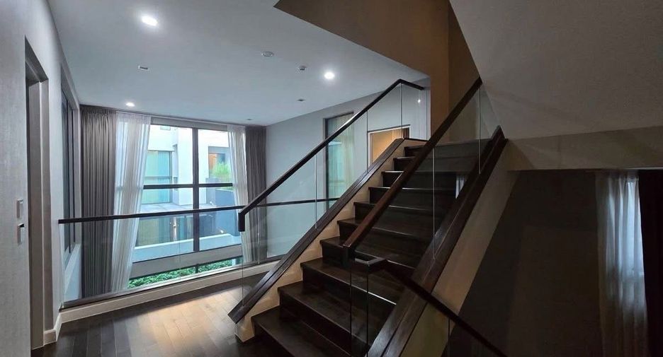 For rent 4 bedrooms house in Suan Luang, Bangkok