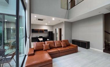 Haus zur Miete mit 4 Zimmer in Suan Luang, Bangkok