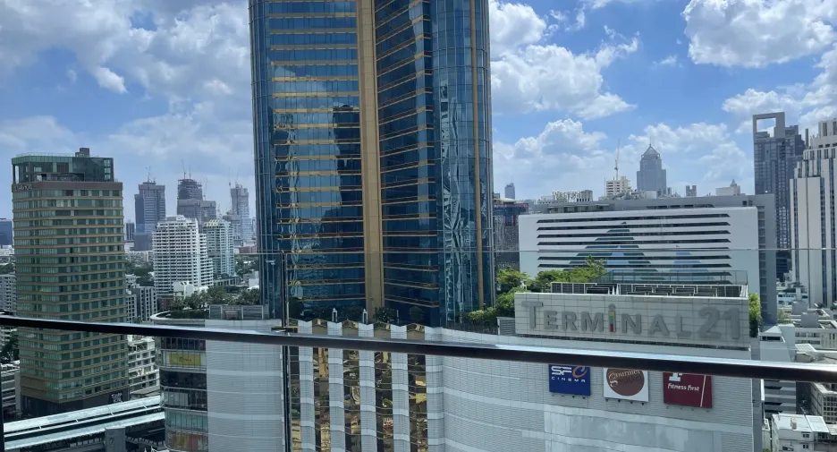 Condo en alquiler de 2 habitaciones en Khlong Toei, Bangkok
