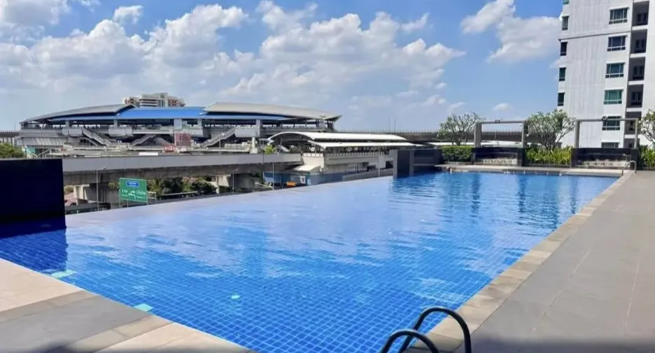 出售 1 卧室 公寓 在 Phasi Charoen, 曼谷