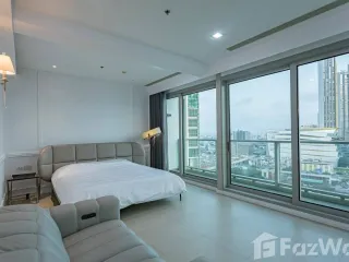 For rent 2 bedrooms condo in Sathon, Bangkok