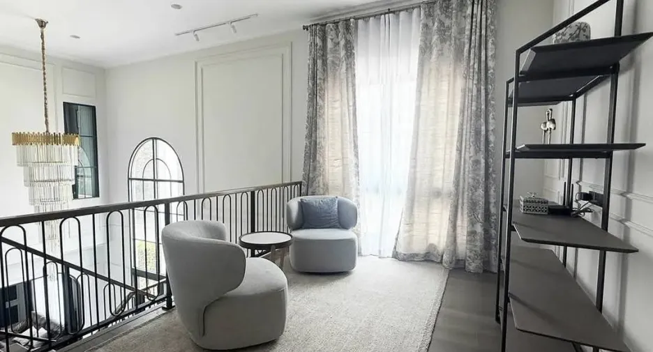Casa en venta de 5 habitaciones en Bang Phli, Samut Prakan