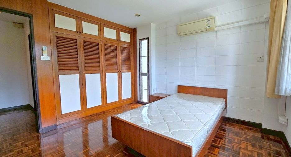 ให้เช่า 3 ห้องนอน คอนโด ใน วัฒนา, กรุงเทพฯ