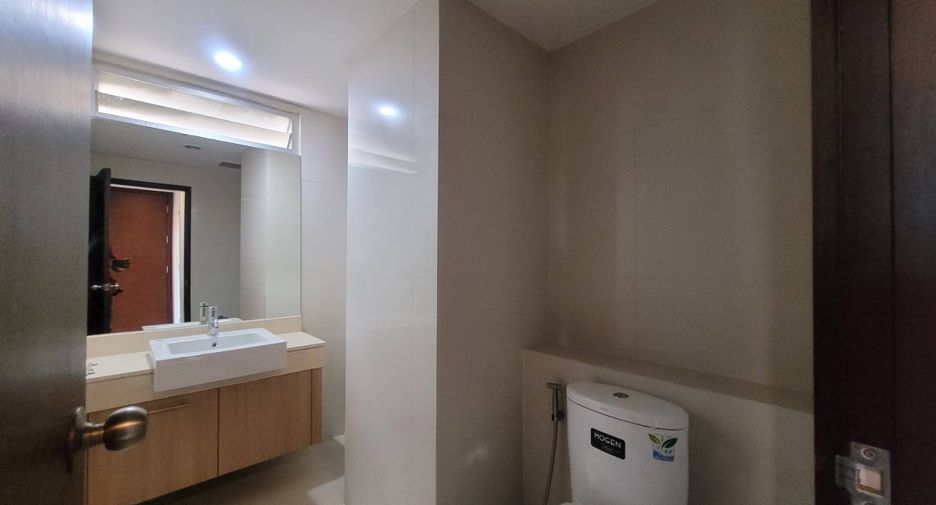 Wohnung zur Miete mit 1 Zimmer in Pathum Wan, Bangkok
