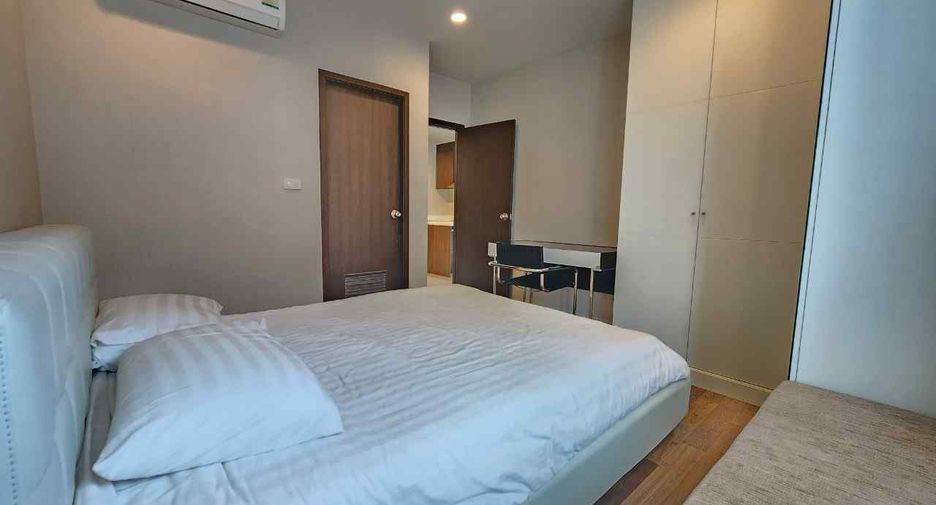 À louer 2 chambres condo à Pathum Wan, Bangkok