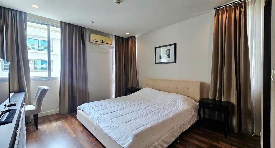 For rent 2 bedrooms condo in Pathum Wan, Bangkok