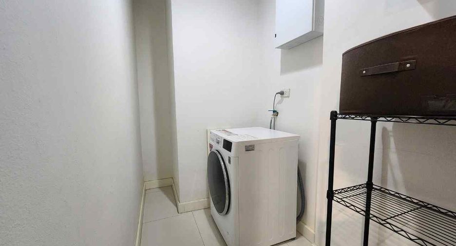À louer 2 chambres condo à Pathum Wan, Bangkok