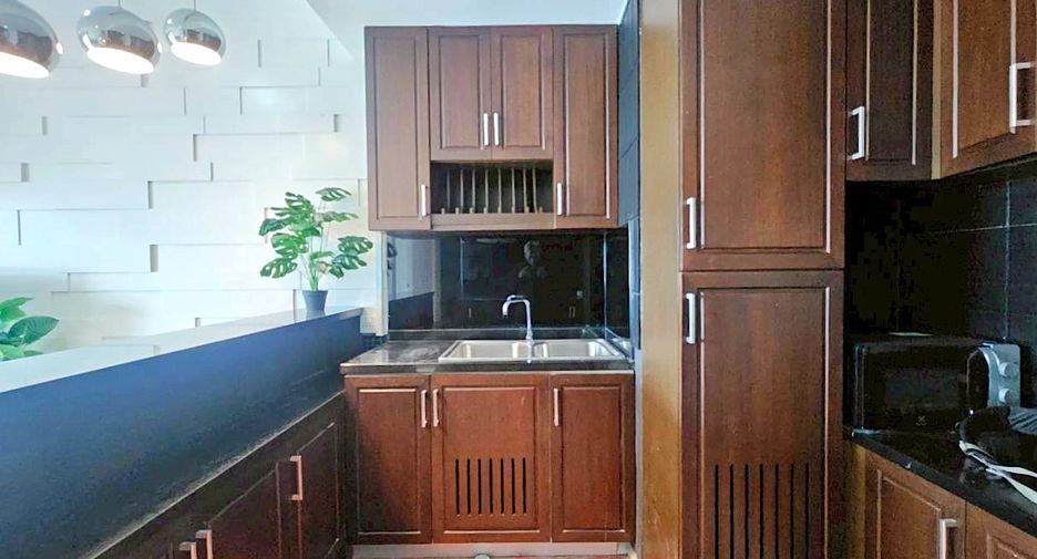À louer et à vendre 2 chambres condo à Khlong Toei, Bangkok